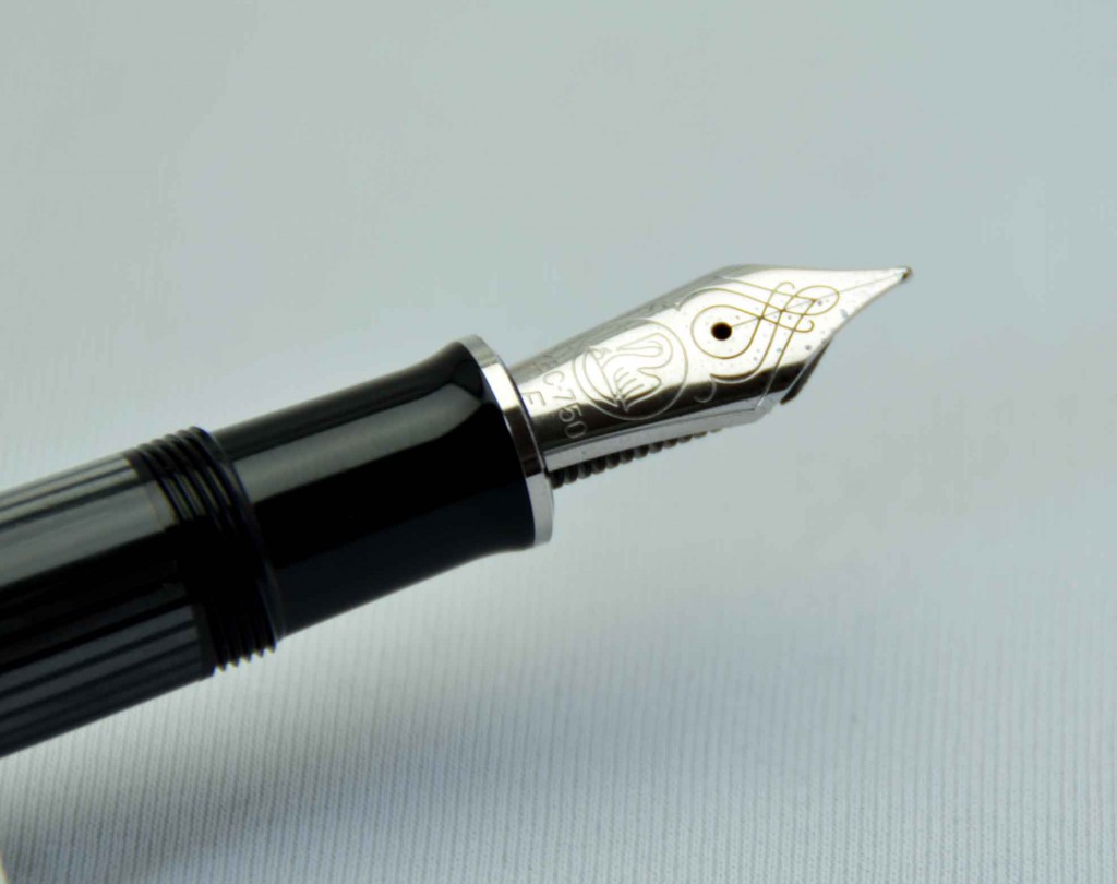 PelikanM805ブラックストライプ 1本は欲しいスーベレーンの