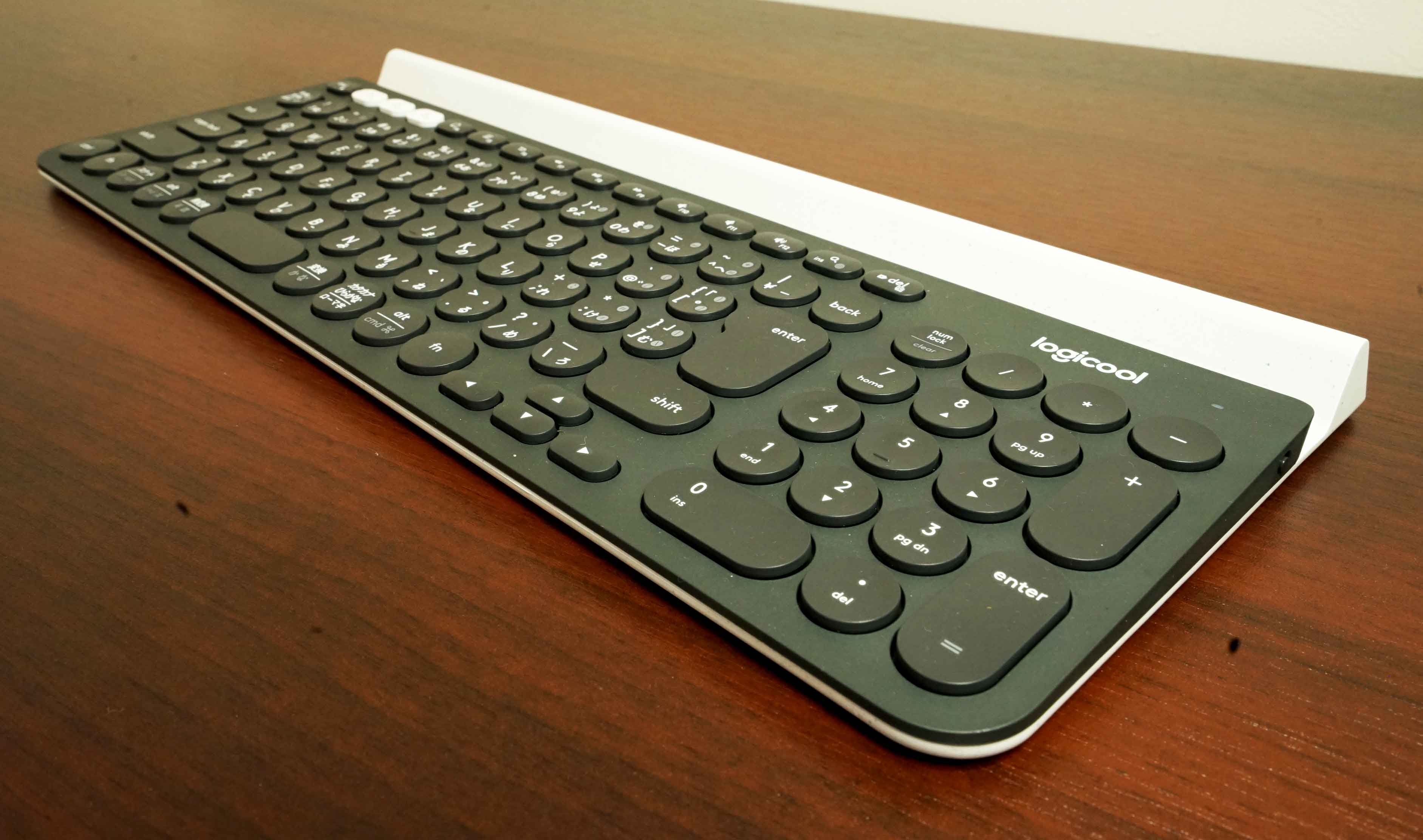 Logicool ワイヤレスキーボード K780